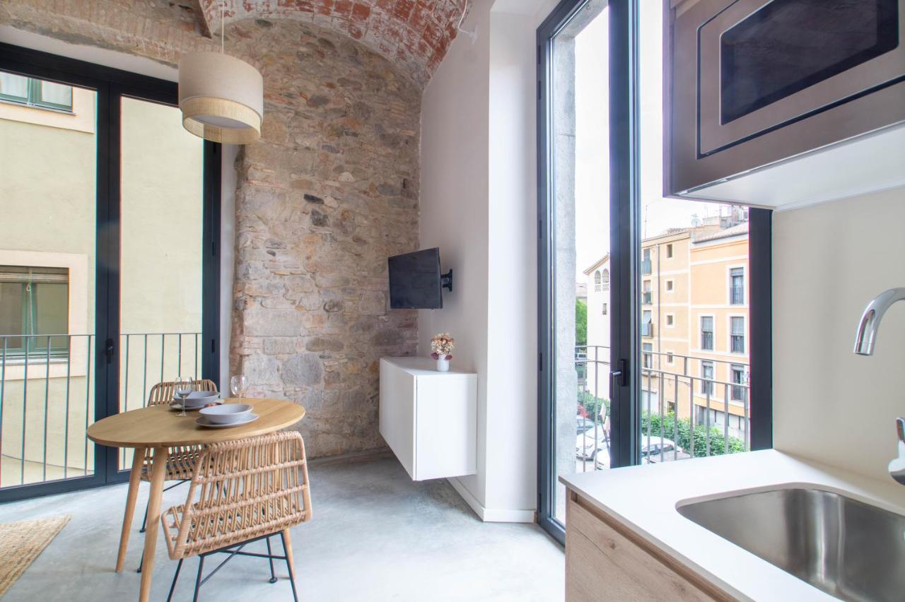 Caelus Boutique Studio Apartment Girona Luaran gambar