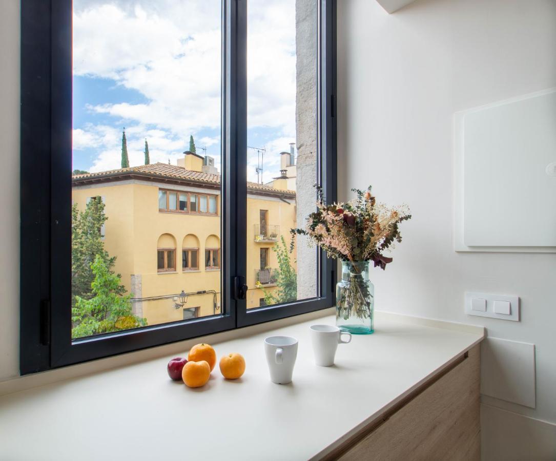 Caelus Boutique Studio Apartment Girona Luaran gambar